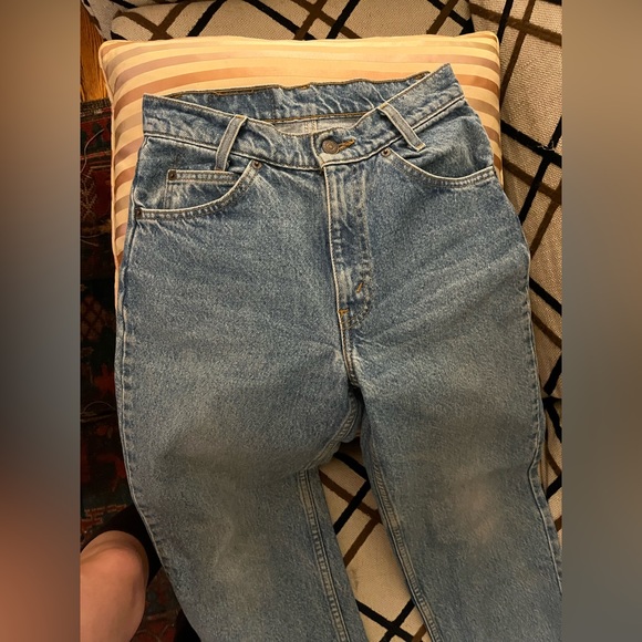 Vintage Levi's 550 Orange Tab Jeans - Picture 4 of 4